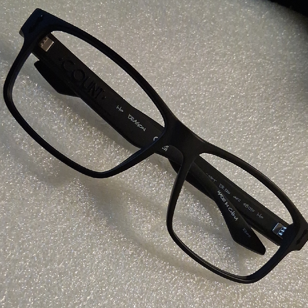 Modern Black Rectangular Glasses - image 1
